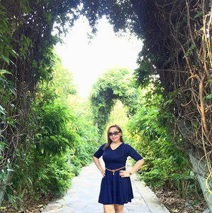 Meet your Posher, Charize fritz